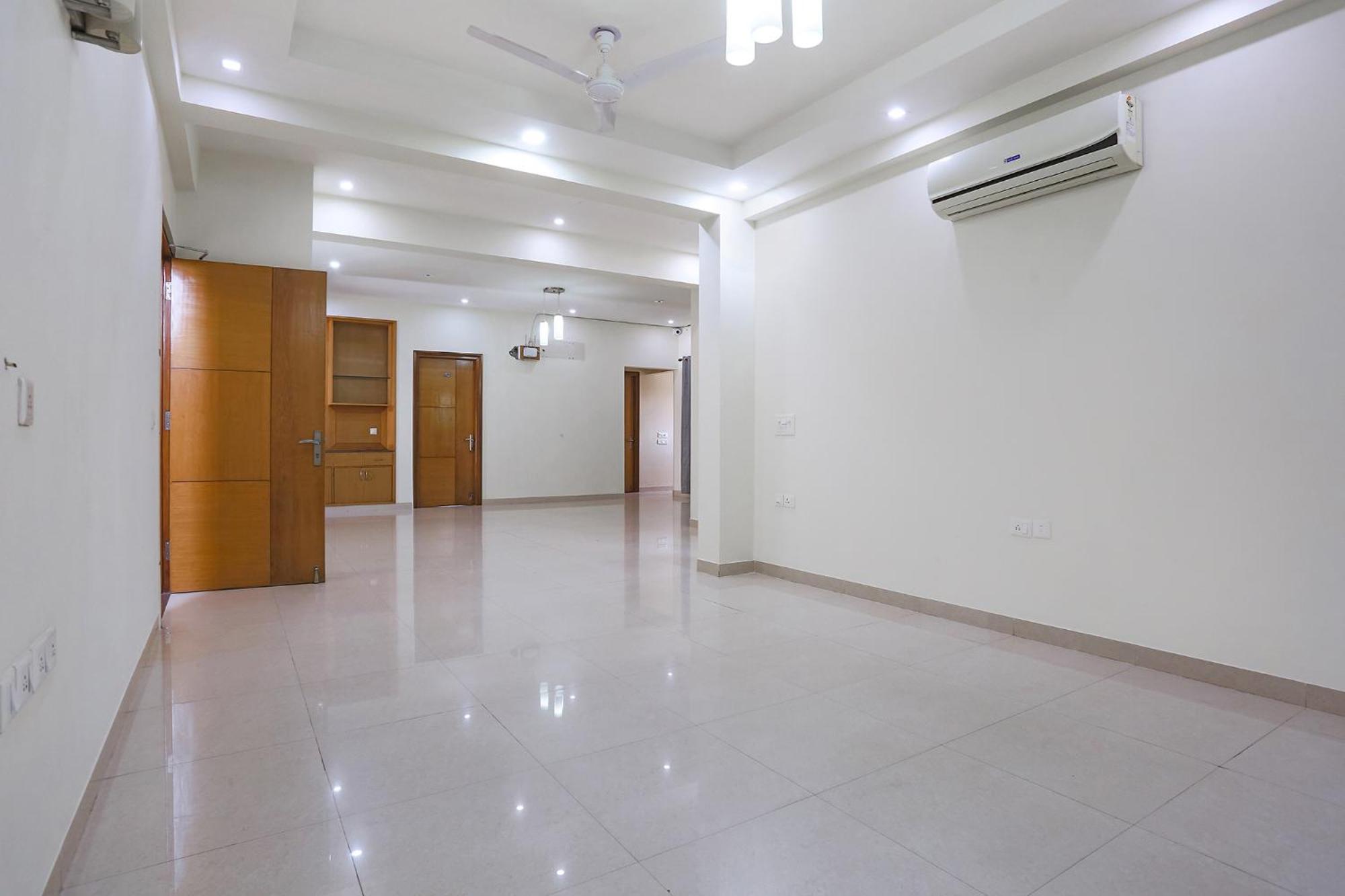 Fabhotel New Journey Hospitality Gurgaon Exterior photo